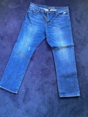 Men’s Gap Straight Fit Jeans | Medium Wash Denim | Casual Everyday Jeans